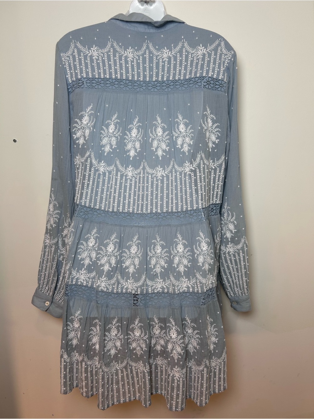 Sundance blue embroidered eyelet button front tunic shirt size medium coastal - Picture 3 of 9